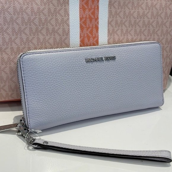 Michael Kors Jet Set Travel Large Travel Continental Wallet Leather Wristlet - Picture 14 of 16